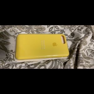 Yellow Apple Case 7/8 plus